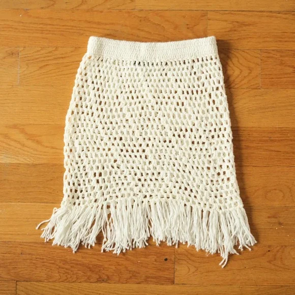 Boohoo Crochet Mini Skirt Women White Fringe Festival Boho XS Beach Coverup - Picture 6 of 7